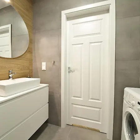 Modern In A Great Location * Vratislav
